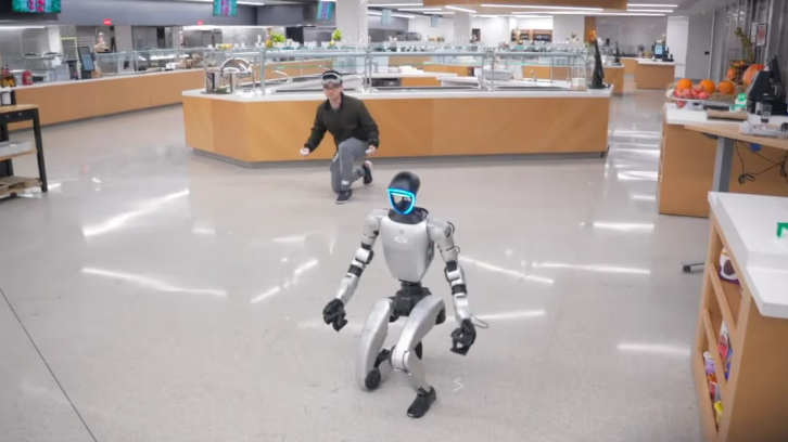 英伟达SONIC开源全身追踪技术，重构人形机器人控制逻辑