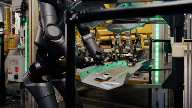 宝马大规模人形机器人试点项目复盘与反思：斯帕坦堡试点为何成功，Figure 02为何必须“退役”