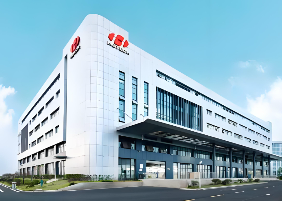 華工科技首發(fā)車載以太網(wǎng)高速通信光模塊，破解智駕數(shù)據(jù)傳輸瓶頸