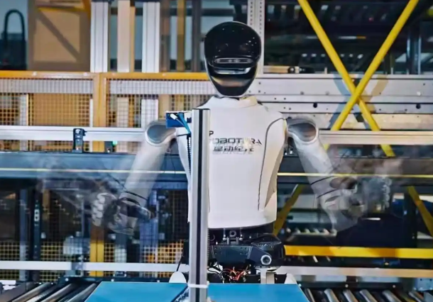 星动纪元融资10亿、OpenAI发布GPT-5.4，银河通用落子厦门、智元酷拓推动6G+四足机器人