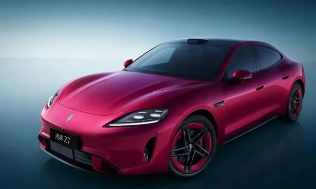 鸿蒙智行11款车型同步搭载896线激光雷达;轻舟智航完成1亿美元D轮融资;安世中国12英寸车规晶圆量产