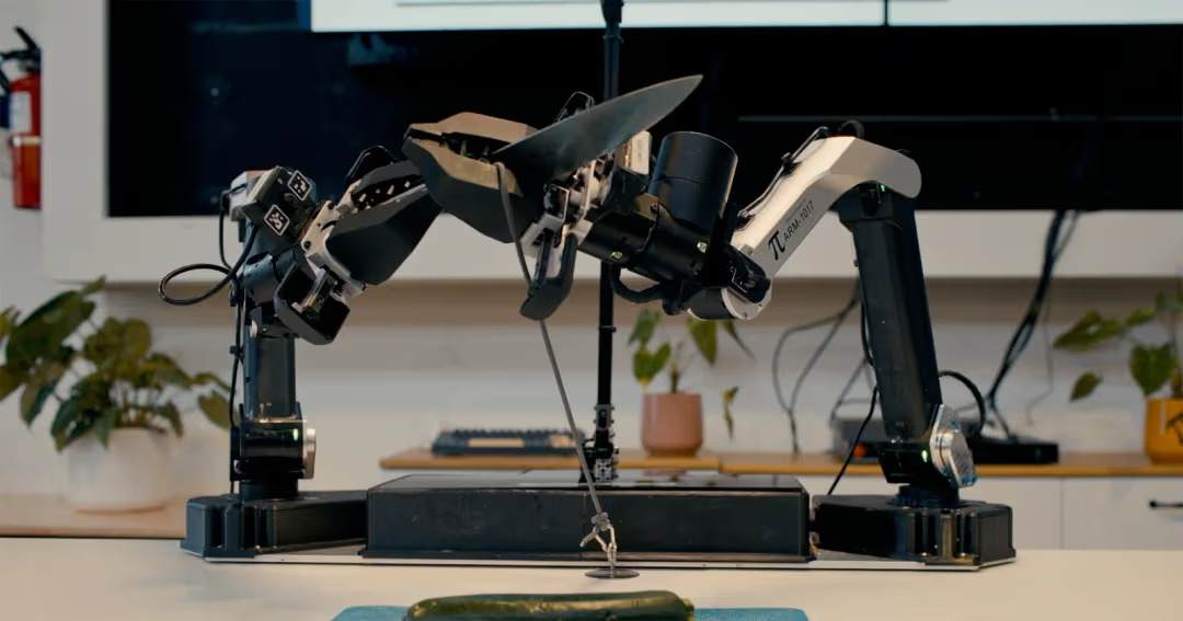 基于电流体动力学原理的纤维人造肌肉研发成功；谷歌发布ER-1.6模型提升机器人物理推理能力；PI发布π0.7通用模型实现机器人复杂任务泛化